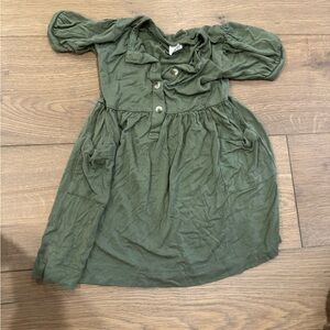 Kate Quinn bamboo collection 2T short sleeve dress. Excellent condition
